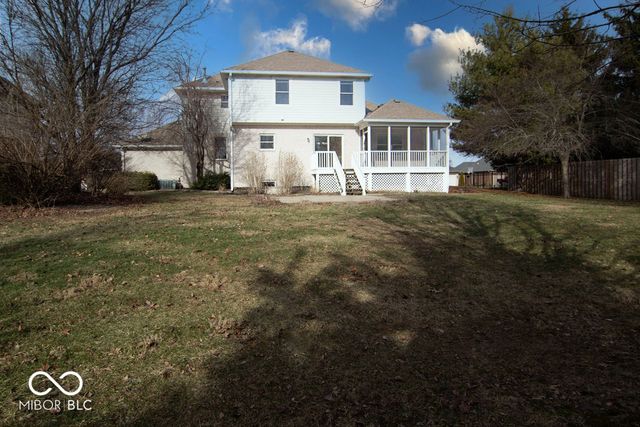 5263 Brooks Bend, Greenwood, IN 46143