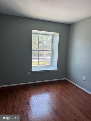 8108 SANDY SPRING RD, Laurel, MD 20707