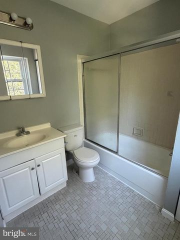 8108 SANDY SPRING RD, Laurel, MD 20707