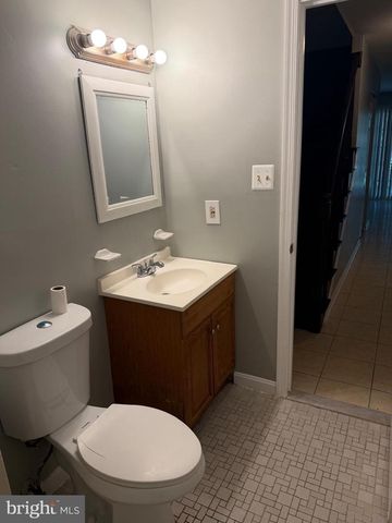 8108 SANDY SPRING RD, Laurel, MD 20707