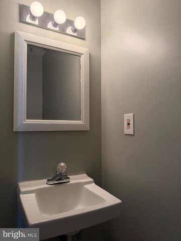 8108 SANDY SPRING RD, Laurel, MD 20707