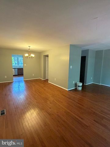 8108 SANDY SPRING RD, Laurel, MD 20707