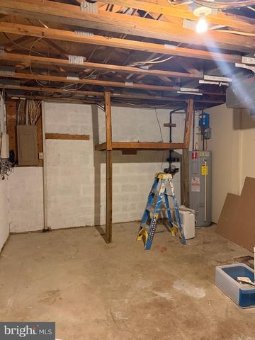 8108 SANDY SPRING RD, Laurel, MD 20707
