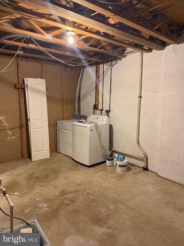 8108 SANDY SPRING RD, Laurel, MD 20707