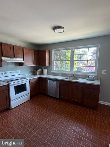 8108 SANDY SPRING RD, Laurel, MD 20707