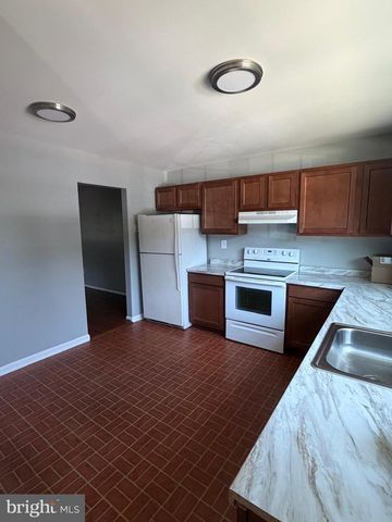 8108 SANDY SPRING RD, Laurel, MD 20707