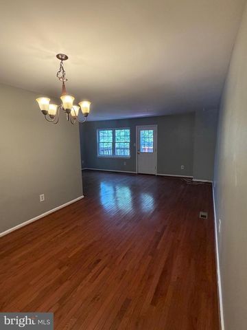 8108 SANDY SPRING RD, Laurel, MD 20707