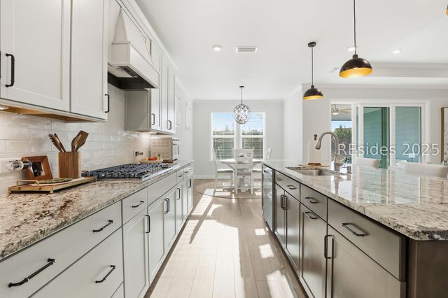 543 Wiry Green Leaf Lane, Ridgeland, SC 29936