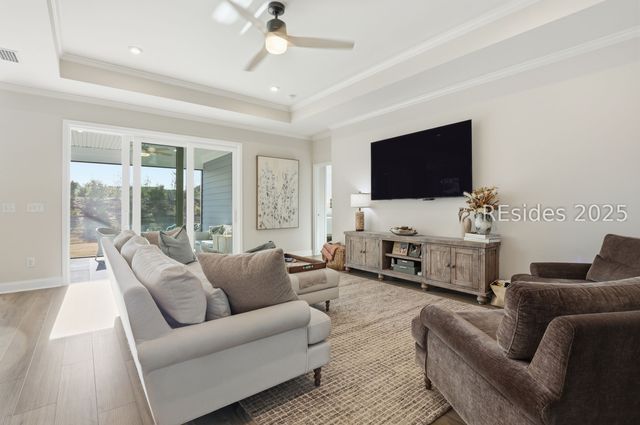 543 Wiry Green Leaf Lane, Ridgeland, SC 29936