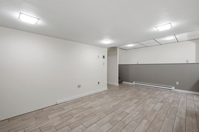 6 Ruyak Point, Minot, ND 58703