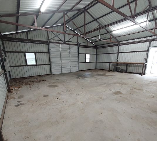 4023 Pages Paradise Lane, Kingston, OK 73439