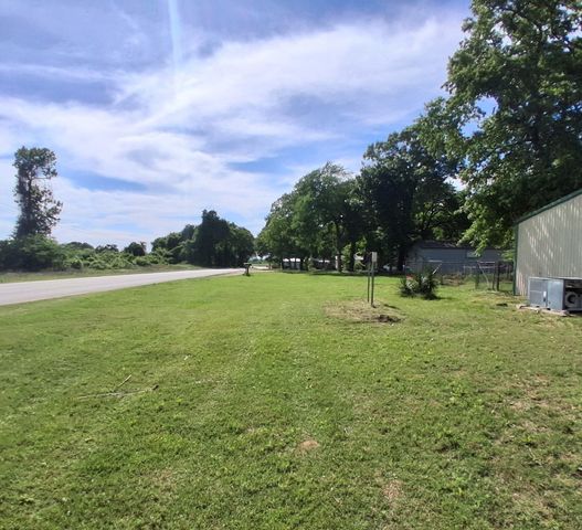 4023 Pages Paradise Lane, Kingston, OK 73439