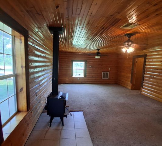 4023 Pages Paradise Lane, Kingston, OK 73439