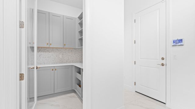 5474 Hutchinson Way, The Acreage, FL 33470