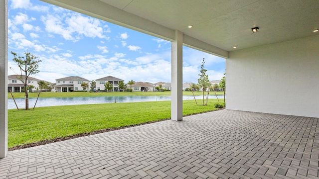 5474 Hutchinson Way, The Acreage, FL 33470