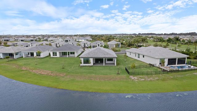 5474 Hutchinson Way, The Acreage, FL 33470