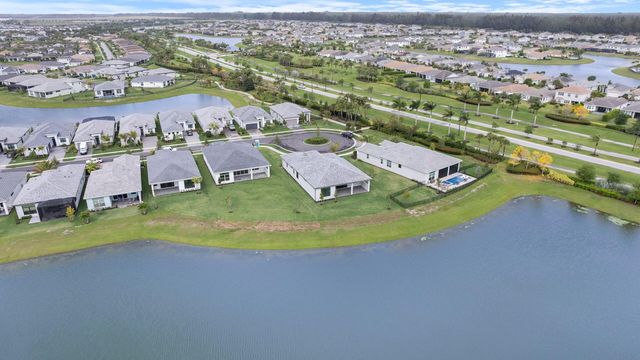 5474 Hutchinson Way, The Acreage, FL 33470