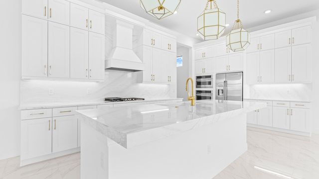 5474 Hutchinson Way, The Acreage, FL 33470