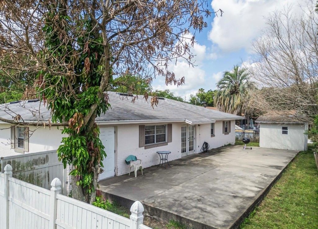 Image 22 of property listing at 2370 VALLEY AVENUE, Kissimmee, FL 34744