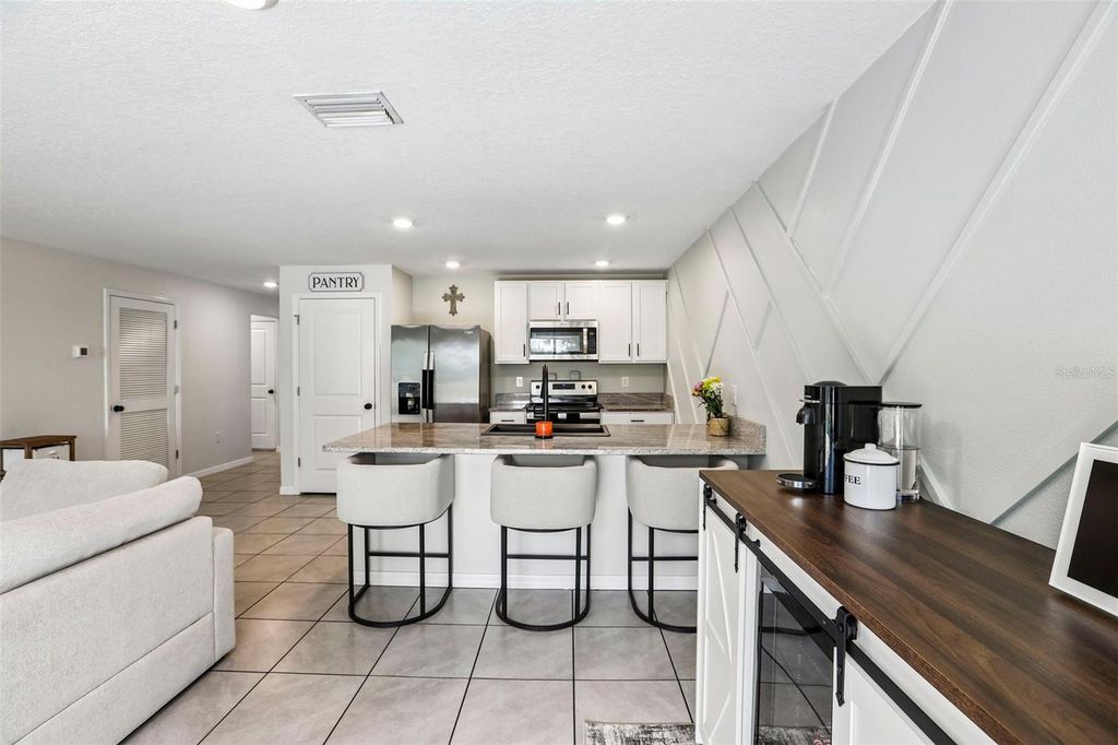Image 5 of property listing at 5499 DIANTHA WAY, Brooksville, FL 34604