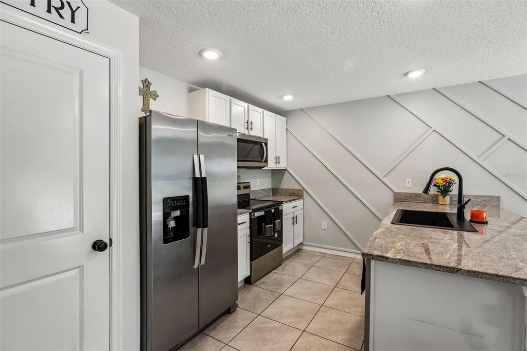 Image 6 of property listing at 5499 DIANTHA WAY, Brooksville, FL 34604