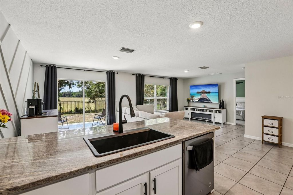Image 7 of property listing at 5499 DIANTHA WAY, Brooksville, FL 34604
