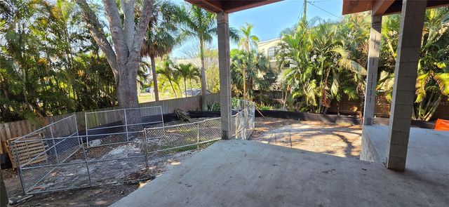 52 ALBEMARLE AVENUE, Tampa, FL 33606