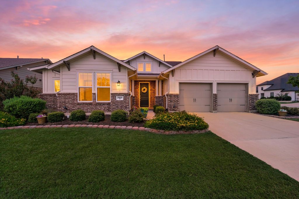 2900 Peekaboo Lane, Northlake, TX 76247 — exterior