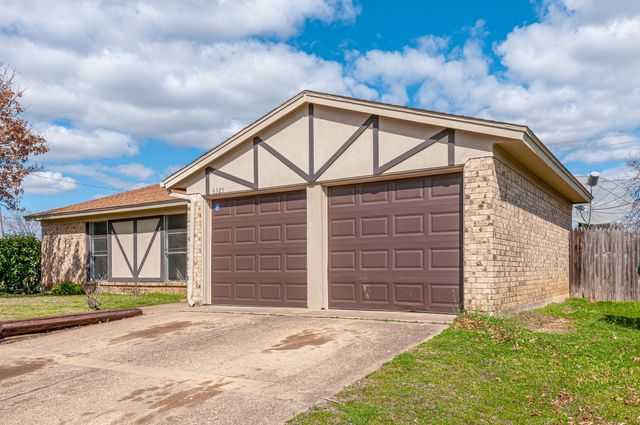 6325 Cascade Circle, Watauga, TX 76148