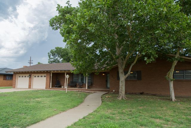 904 Itasca Street, Plainview, TX 79072