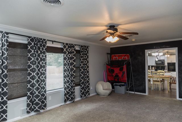 904 Itasca Street, Plainview, TX 79072