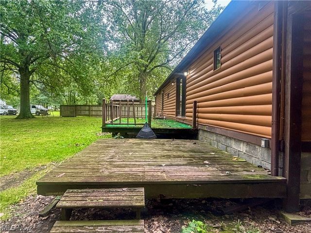 1879 Difford Drive, Niles, OH 44446