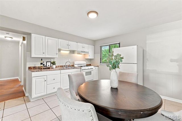 1409 Moran Drive, Hazelwood, MO 63135