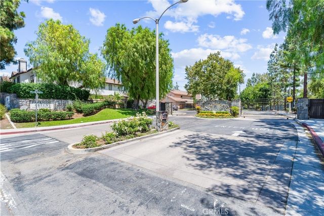 861 Shade Tree Way, Corona, CA 92878