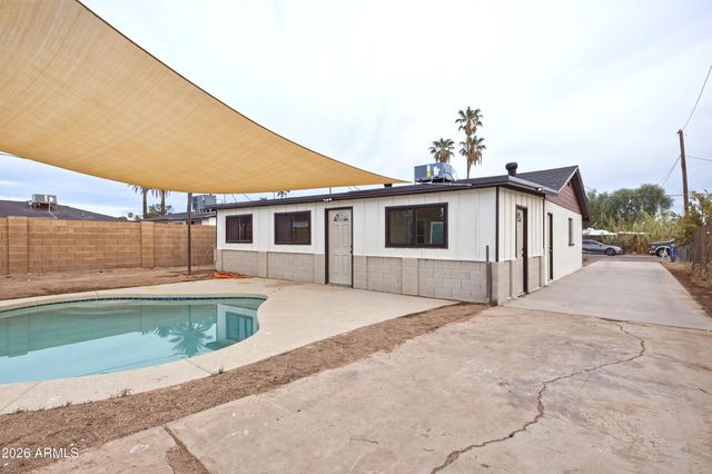 2930 E GRANADA Road, Phoenix, AZ 85008