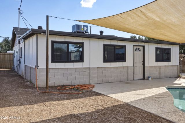 2930 E GRANADA Road, Phoenix, AZ 85008