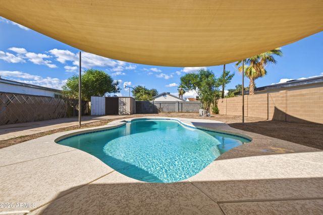 2930 E GRANADA Road, Phoenix, AZ 85008