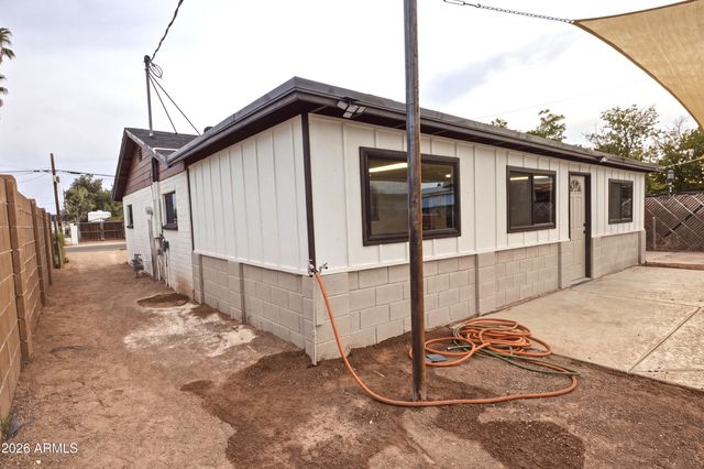 2930 E GRANADA Road, Phoenix, AZ 85008