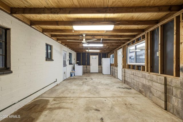 2930 E GRANADA Road, Phoenix, AZ 85008