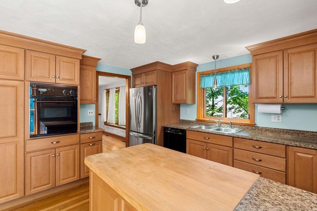 17 Kernwood Hts, Beverly, MA 01915