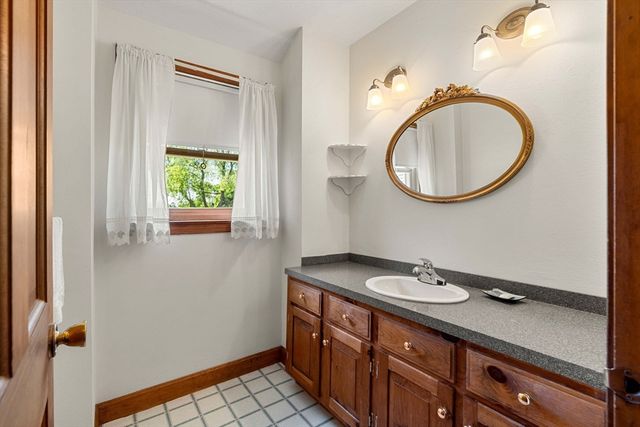 17 Kernwood Hts, Beverly, MA 01915