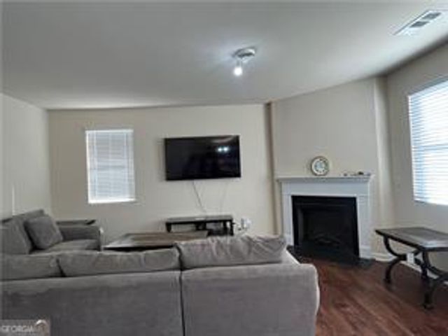 3308 Heatherwood Drive, Gainesville, GA 30507