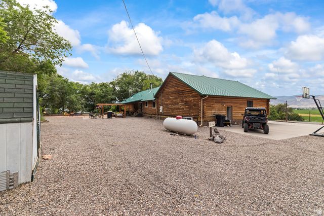 986 E 2290 N, Monroe, UT 84754