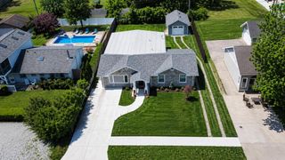 340 N Berrien Street, New Buffalo, MI 49117