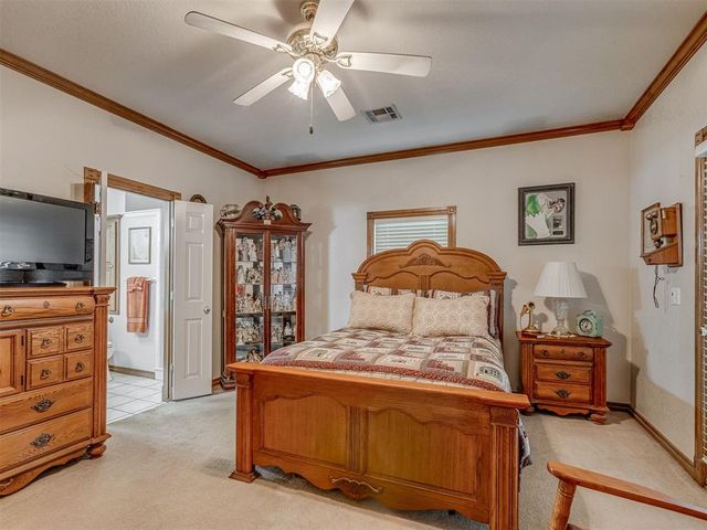 217 S Roselawn Avenue, Midwest City, OK 73130