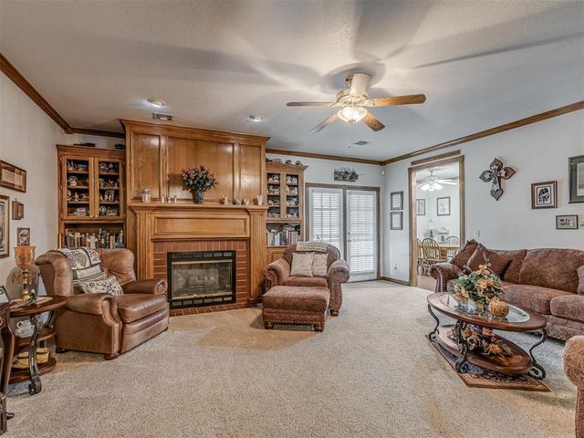 217 S Roselawn Avenue, Midwest City, OK 73130