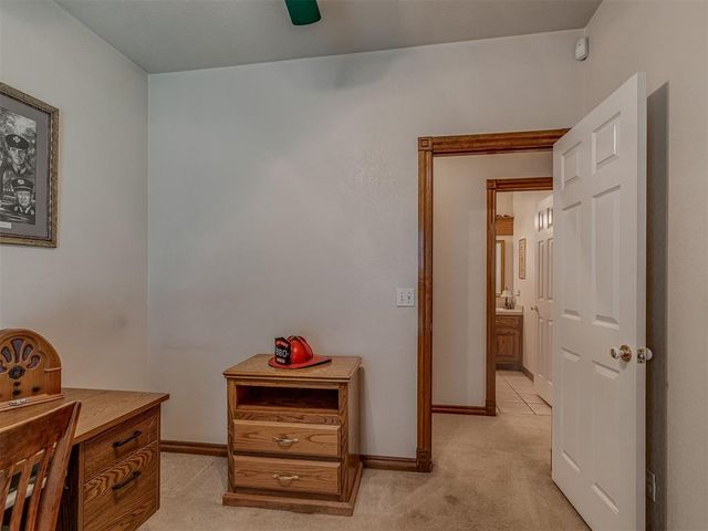217 S Roselawn Avenue, Midwest City, OK 73130