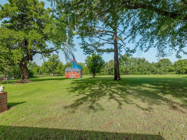 217 S Roselawn Avenue, Midwest City, OK 73130