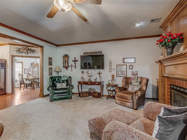 217 S Roselawn Avenue, Midwest City, OK 73130