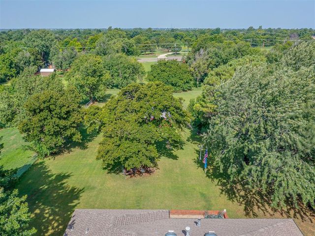 217 S Roselawn Avenue, Midwest City, OK 73130